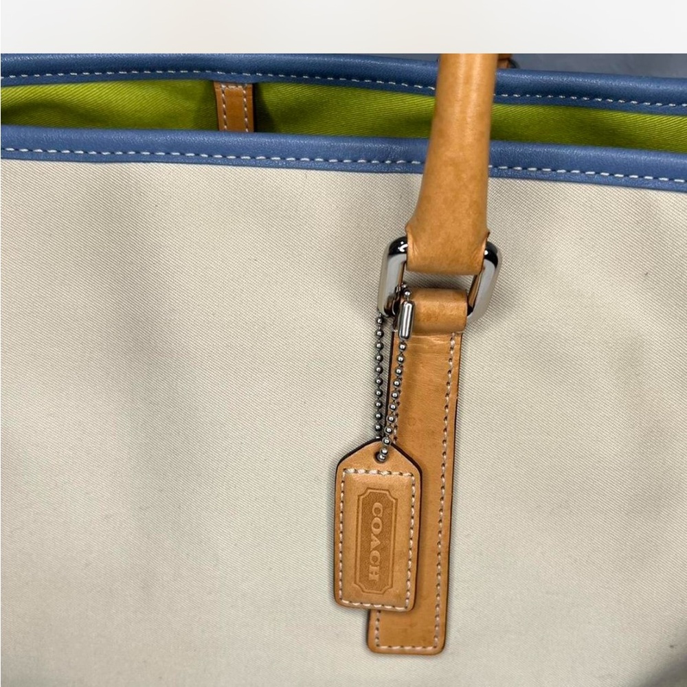 Vintage Coach Hampton Tote - Picture 3 of 10